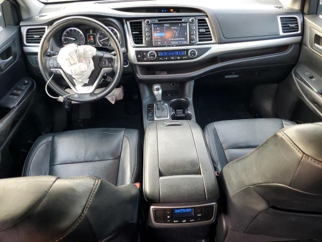Photo 8 from auction – 2016 TOYOTA HIGHLANDER with VIN 5TDJKRFH4GS228137