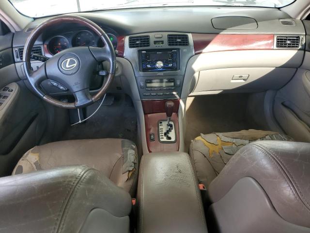 Photo 8 from auction – 2002 LEXUS ES 300 with VIN JTHBF30G825008681
