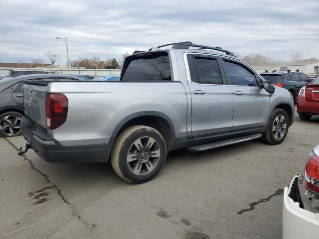 Photo 3 from auction – 2017 HONDA RIDGELINE with VIN 5FPYK3F69HB019063