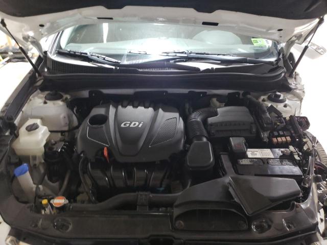 Photo 11 from auction – 2011 HYUNDAI SONATA SE with VIN 5NPEC4AC2BH258801