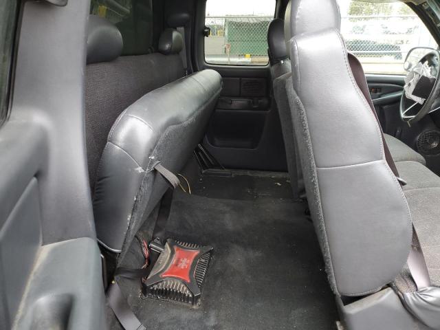 Photo 10 from auction – 2001 CHEVROLET SILVERADO with VIN 2GCEK19V211377553