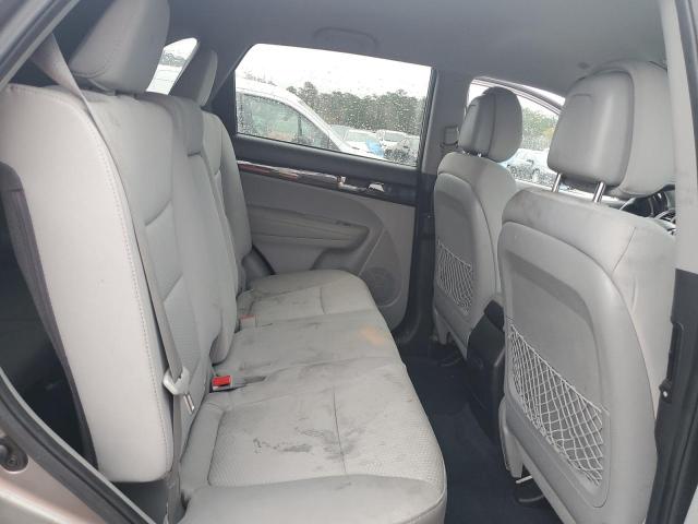 Photo 11 from auction – 2013 KIA SORENTO LX with VIN 5XYKTDA22DG317513
