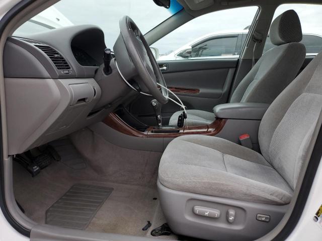 Photo 7 from auction – 2004 TOYOTA CAMRY LE with VIN 4T1BE32K04U294598