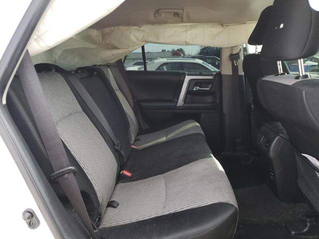 Photo 11 from auction – 2015 TOYOTA 4RUNNER SR with VIN JTEBU5JR7F5238913