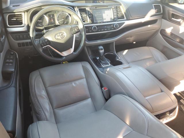 Photo 8 from auction – 2016 TOYOTA HIGHLANDER with VIN 5TDKKRFH1GS507047