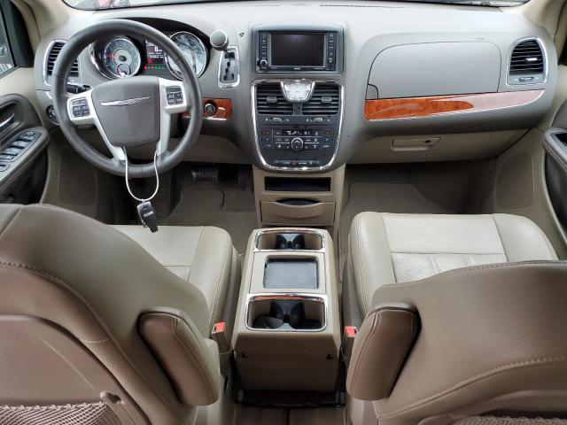 Photo 8 from auction – 2015 CHRYSLER TOWN & COU with VIN 2C4RC1CG3FR677815