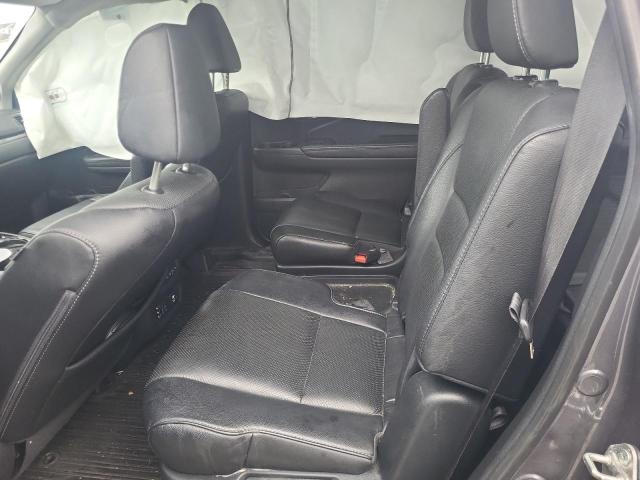 Photo 11 from auction – 2018 HONDA PILOT TOUR with VIN 5FNYF6H93JB500695