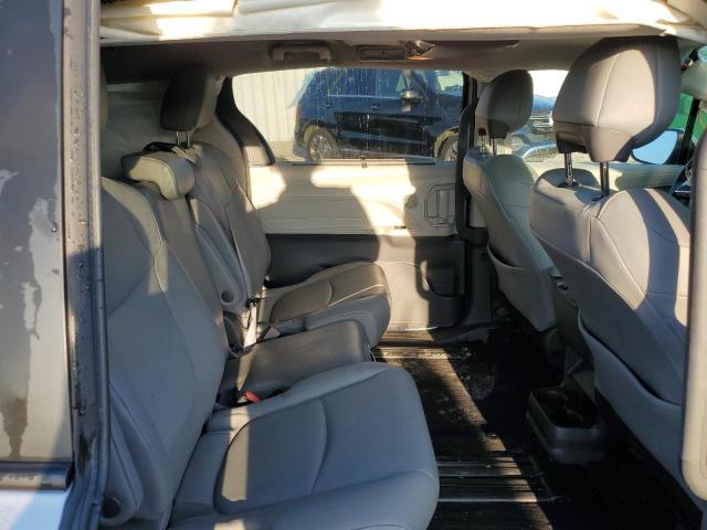 Photo 11 from auction – 2021 TOYOTA SIENNA XLE with VIN 5TDYRKEC8MS068461