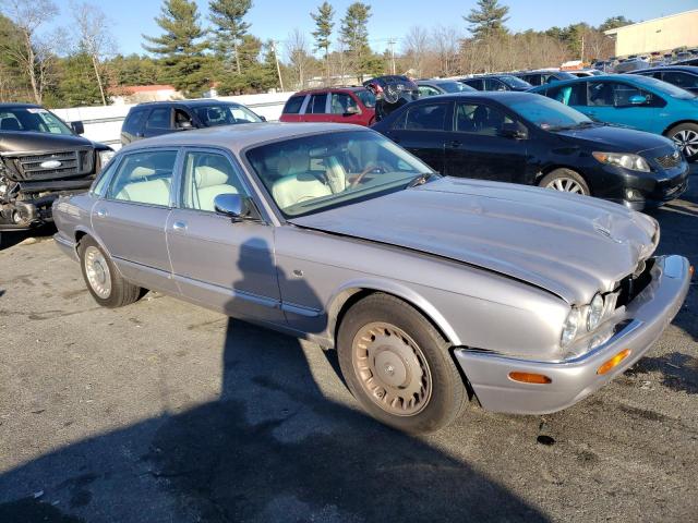 Photo 4 from auction – 2000 JAGUAR VANDENPLAS with VIN SAJDA24C7YLF17289