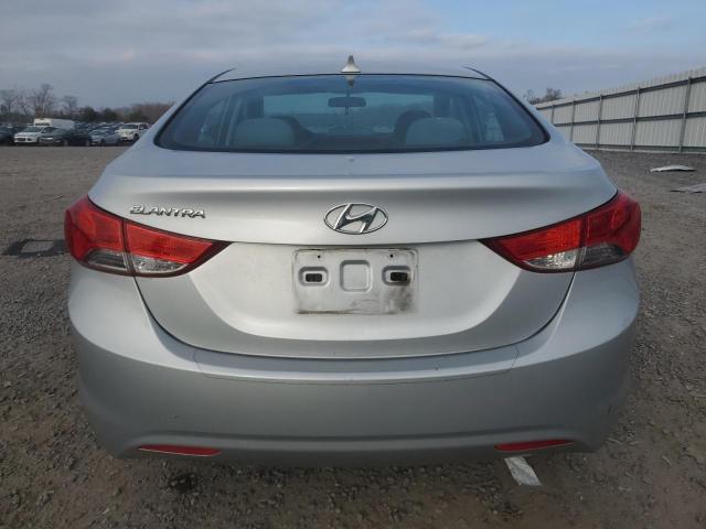 Photo 6 from auction – 2012 HYUNDAI ELANTRA GL with VIN 5NPDH4AE7CH101863