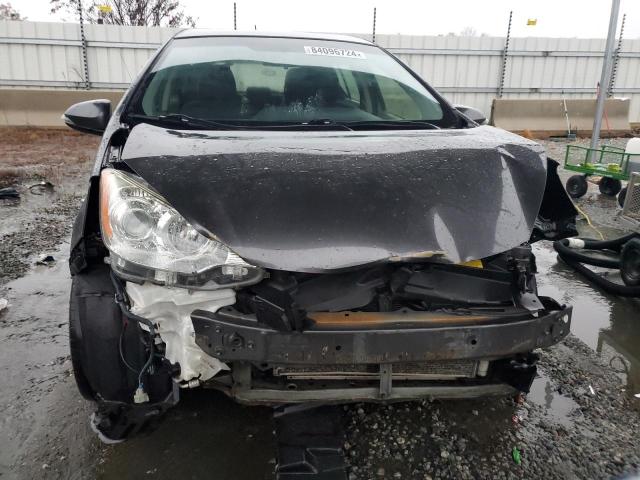 Photo 5 from auction – 2013 TOYOTA PRIUS C with VIN JTDKDTB30D1539014
