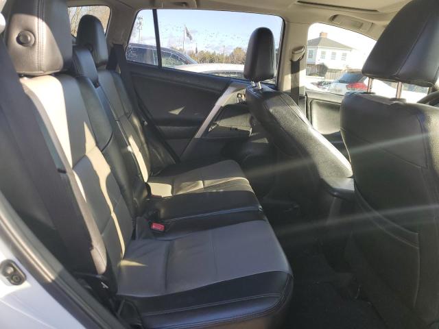 Photo 10 from auction – 2015 TOYOTA RAV4 XLE with VIN JTMRFREV2FJ023927