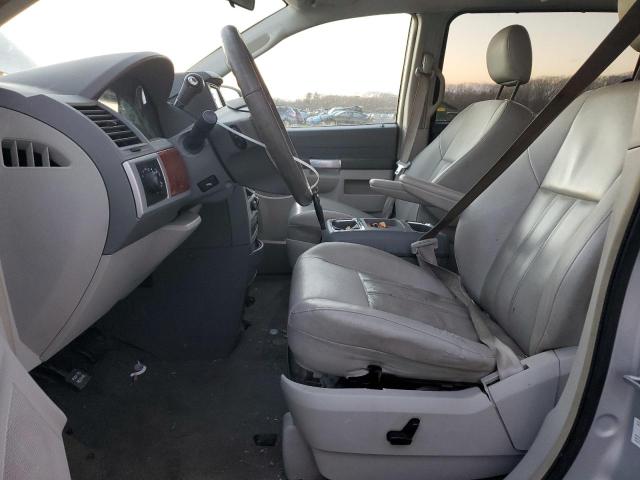 Photo 7 from auction – 2008 CHRYSLER TOWN & COU with VIN 2A8HR54P78R722475
