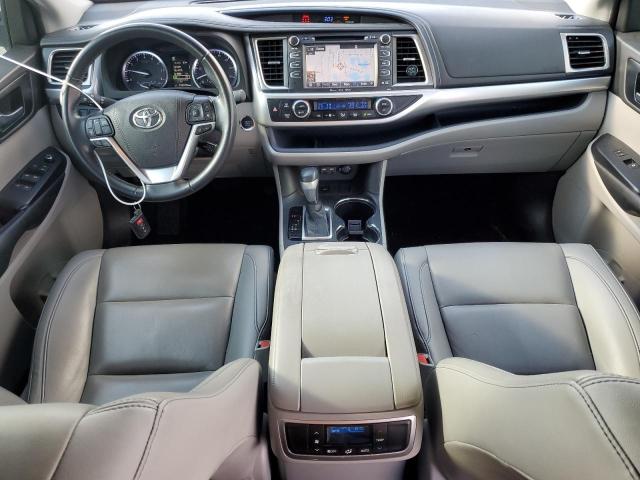 Photo 8 from auction – 2019 TOYOTA HIGHLANDER with VIN 5TDKZRFH1KS556334