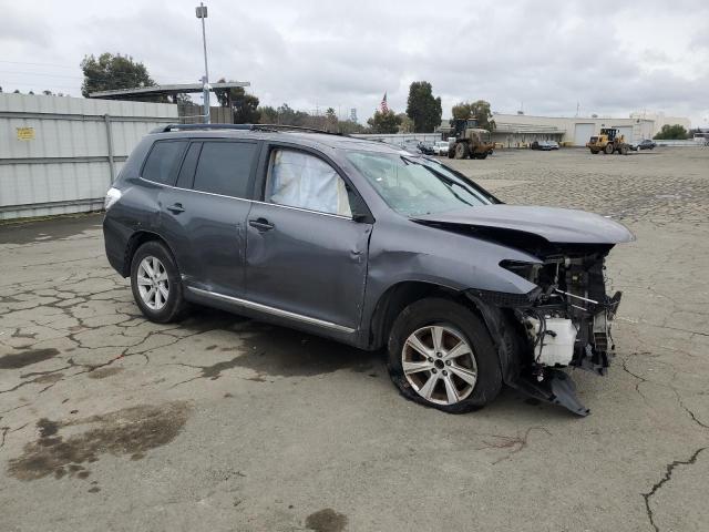 Photo 4 from auction – 2013 TOYOTA HIGHLANDER with VIN 5TDBK3EH1DS264043