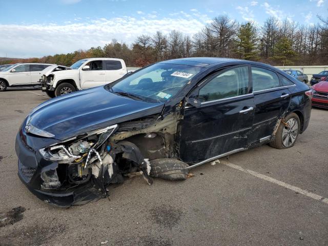 HYUNDAI SONATA HYB 2015 with VIN KMHEC4A44FA124678 - Photo from auction