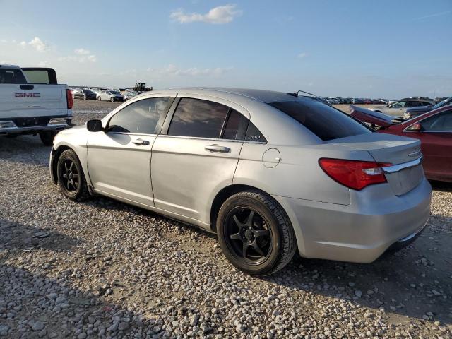 Photo 2 from auction – 2012 CHRYSLER 200 LX with VIN 1C3CCBAB2CN105196