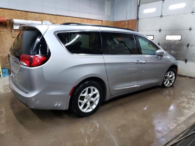 Photo 3 from auction – 2017 CHRYSLER PACIFICA T with VIN 2C4RC1BG5HR552416