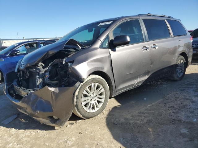 TOYOTA SIENNA XLE 2011 with VIN 5TDYK3DC3BS149795 - Photo from auction