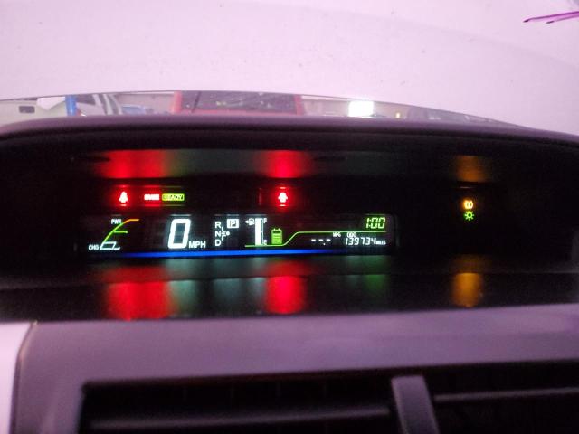 Photo 9 from auction – 2014 TOYOTA PRIUS V with VIN JTDZN3EU4E3298015
