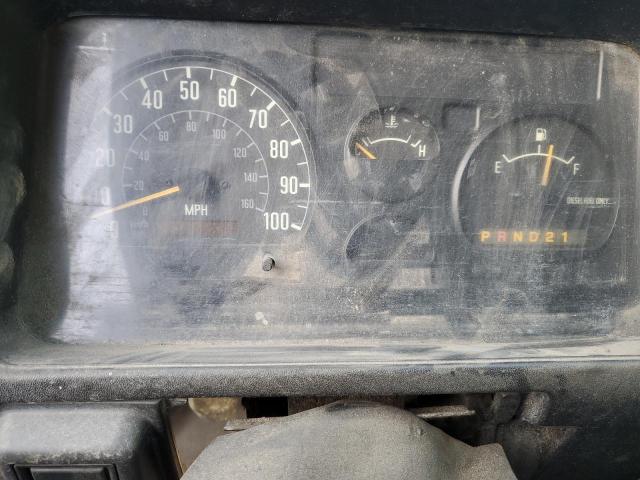 Photo 9 from auction – 2002 GMC W3500 W350 with VIN J8DB4B14827006390