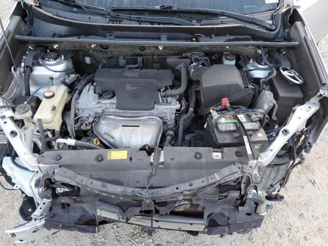 Photo 12 from auction – 2015 TOYOTA RAV4 LE with VIN JTMZFREV9FJ028493
