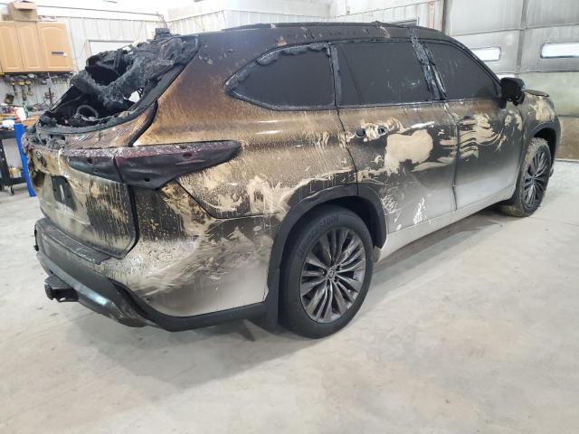 Снимка 3 от търг – 2021 TOYOTA HIGHLANDER с VIN 5TDFZRBH6MS100954