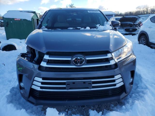 Photo 5 from auction – 2019 TOYOTA HIGHLANDER with VIN 5TDBZRFHXKS949913
