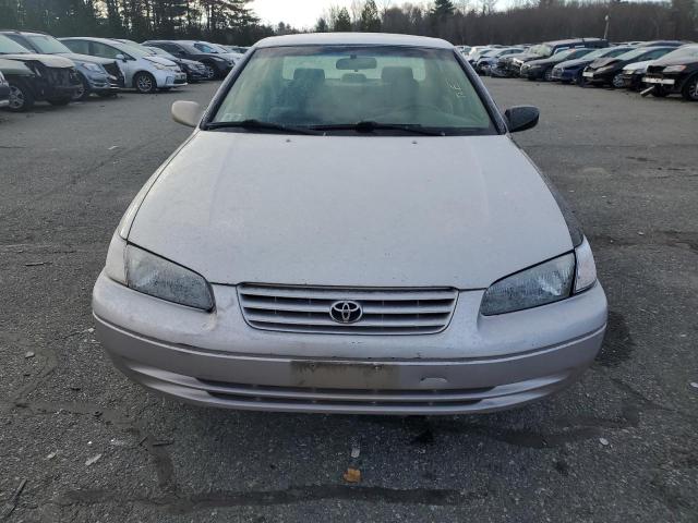 Photo 5 from auction – 1998 TOYOTA CAMRY CE with VIN 4T1BF28K6WU069846