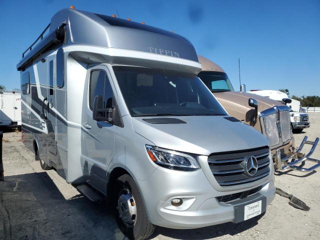WAYF MH 2024 with VIN W1X8E33Y4NN208464 - Photo from auction