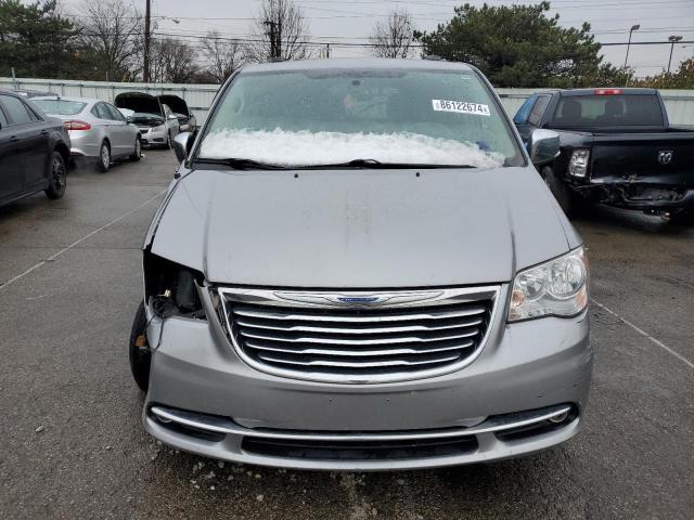 Photo 5 from auction – 2016 CHRYSLER TOWN & COU with VIN 2C4RC1CG7GR215873