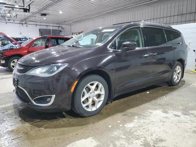 CHRYSLER PACIFICA T 2018 with VIN 2C4RC1FG2JR109740 - Photo from auction