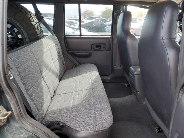Photo 11 from auction – 2001 JEEP CHEROKEE S with VIN 1J4FF48SX1L507925