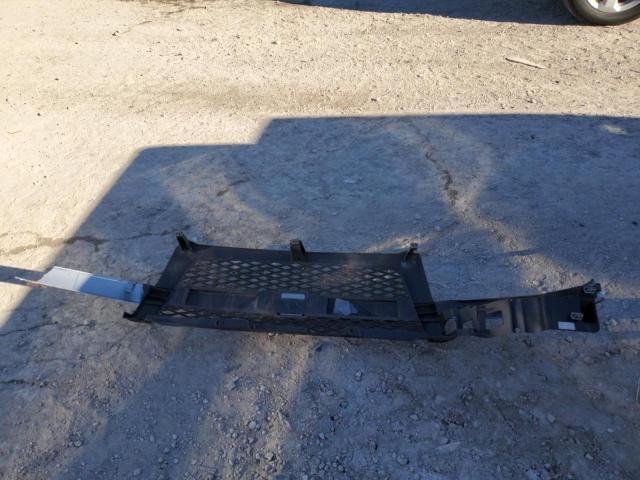 Photo 12 from auction – 2004 CHEVROLET COLORADO with VIN 1GCDT136448155964