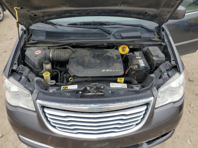 Photo 12 from auction – 2016 CHRYSLER TOWN & COU with VIN 2C4RC1BG0GR105412