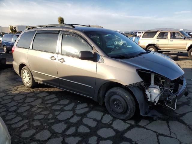 Photo 4 from auction – 2004 TOYOTA SIENNA CE with VIN 5TDZA23C04S089853