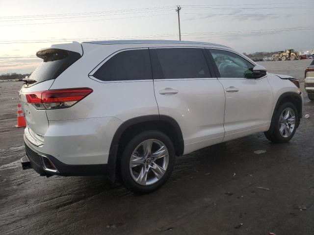 Photo 3 from auction – 2019 TOYOTA HIGHLANDER with VIN 5TDDZRFH4KS727263