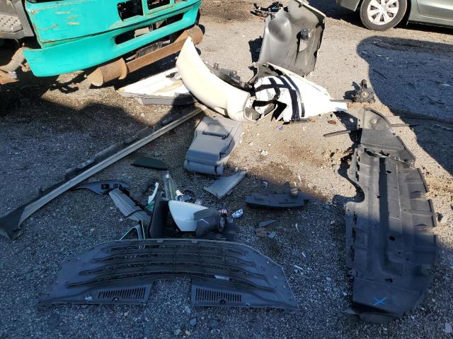 Photo 13 from auction – 2015 TOYOTA SIENNA XLE with VIN 5TDYK3DC2FS572292