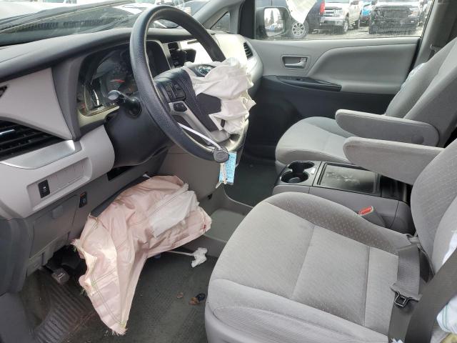 Photo 7 from auction – 2017 TOYOTA SIENNA LE with VIN 5TDKZ3DC1HS874290