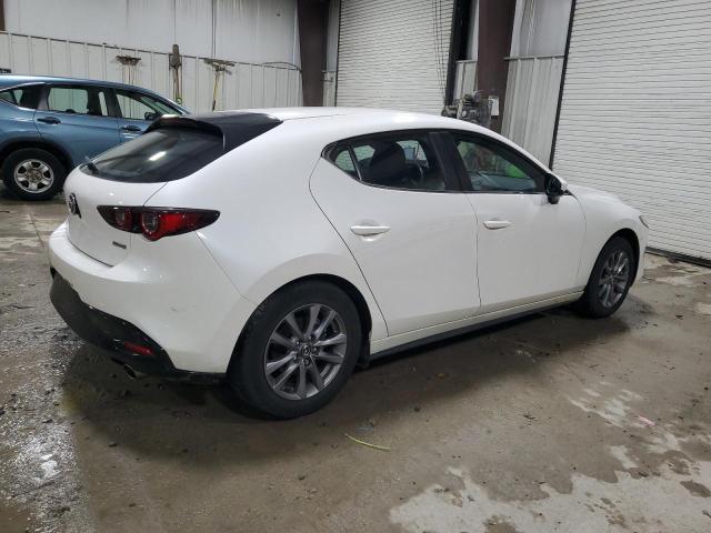 Photo 3 from auction – 2022 MAZDA 3 with VIN JM1BPAJL7N1519602