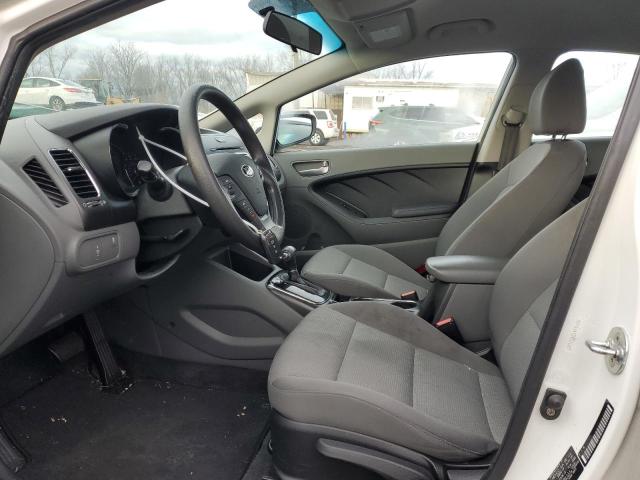 Photo 7 from auction – 2017 KIA FORTE LX with VIN 3KPFK4A72HE111627