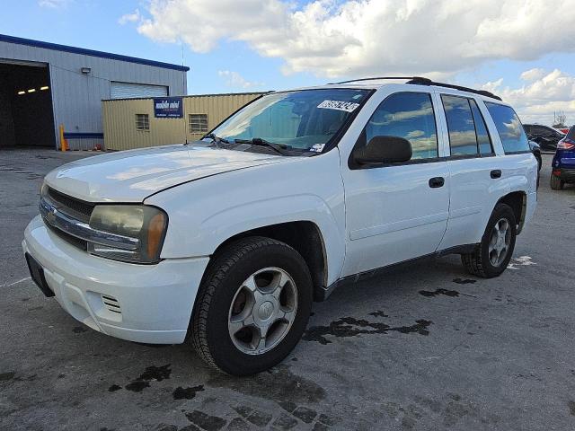 CHEVROLET TRAILBLAZE 2008 with VIN 1GNDT13S582261840 - Photo from auction