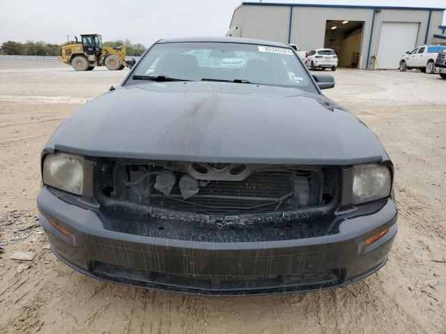 Photo 5 from auction – 2005 FORD MUSTANG with VIN 1ZVFT80N055153481