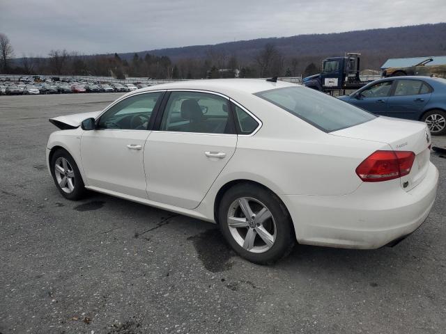 Photo 2 from auction – 2014 VOLKSWAGEN PASSAT S with VIN 1VWAT7A30EC028672