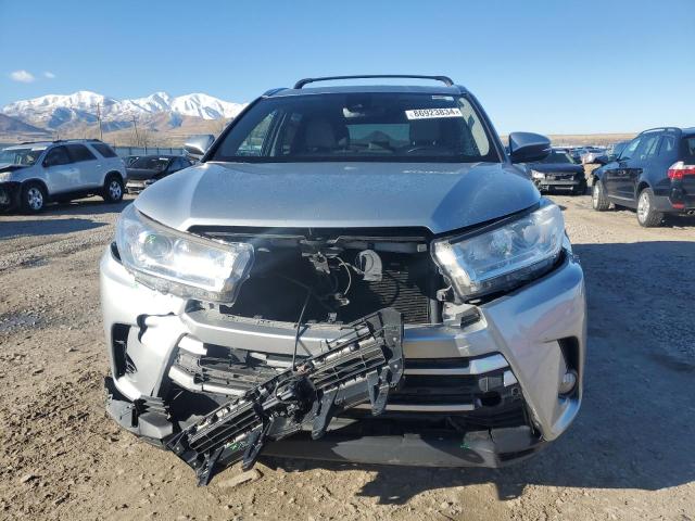 Photo 5 from auction – 2017 TOYOTA HIGHLANDER with VIN 5TDJZRFHXHS386351