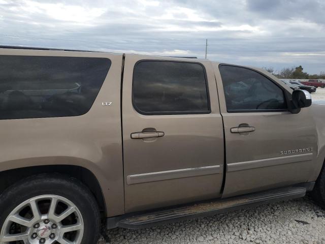 Photo 11 from auction – 2007 CHEVROLET SUBURBAN C with VIN 1GNFC16037R266270