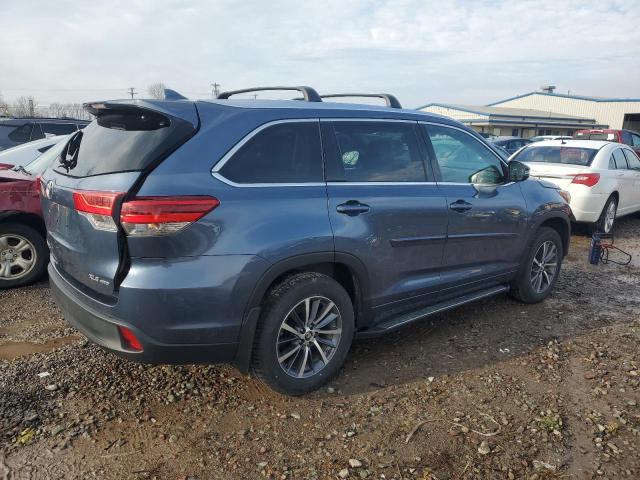 Photo 3 from auction – 2017 TOYOTA HIGHLANDER with VIN 5TDJZRFH9HS522646