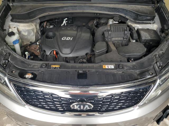 Photo 12 from auction – 2015 KIA SORENTO LX with VIN 5XYKTCA69FG611605