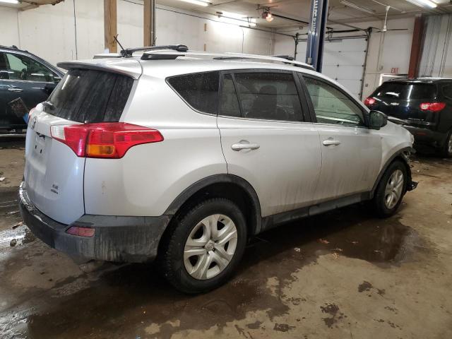 Photo 3 from auction – 2015 TOYOTA RAV4 LE with VIN JTMBFREV1FJ033270
