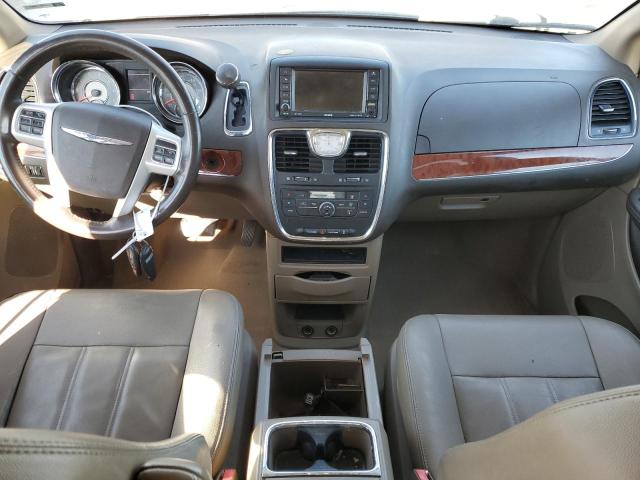 Photo 8 from auction – 2015 CHRYSLER TOWN & COU with VIN 2C4RC1BG4FR715781